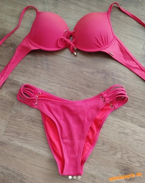 Plavky....veľ.S....Censored....push-up....super na malé prsia....kuk aj iné moje aukcie