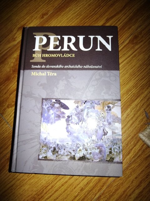 Kniha Perún