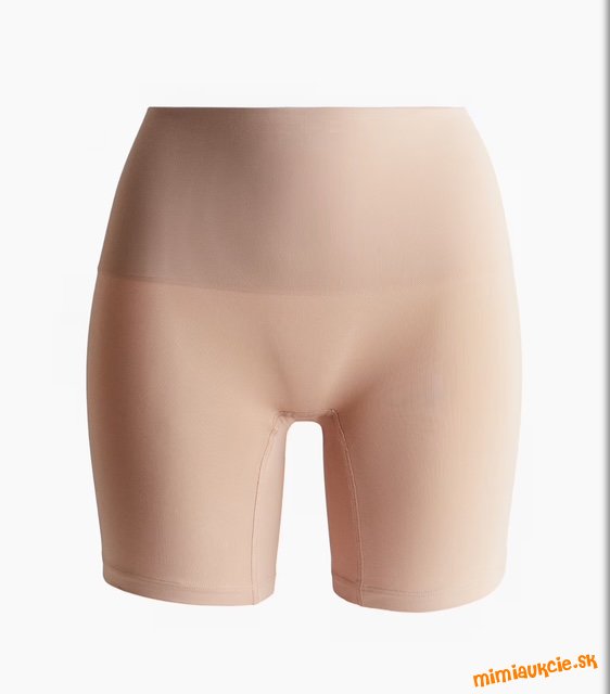 Light shape tvarujuce sortky - H&M - v predajni 17,99eur