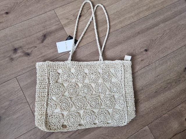 Nová letná kabelka s visačkou