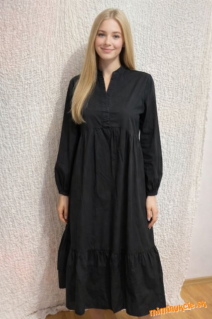 perfektné čierne popelínové šaty s volánom Reserved