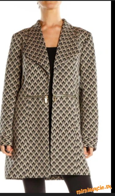 Luxusny krasne vypracovany jarny kabatik, drahsia znacka..top stav!