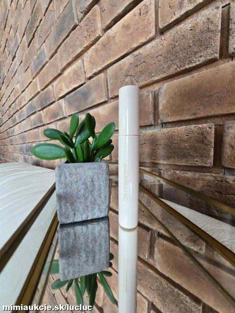 Lia Cosmetics pudrovy tekuty ruz 3,3ml