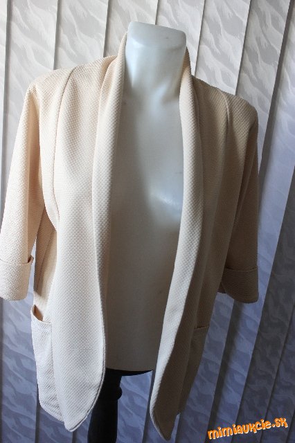 Zaujímavé strečové damske sako ....40-42....Nepremeškajte !!! Pribalím darček...