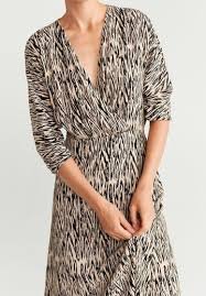 skvelé denné béžovo čierne viskozové šaty Mango