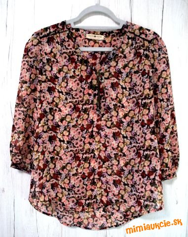 *** Nádherná štýlová dámska kvetinová blúzka zn. CACHE CACHE ........ TOP stav ***