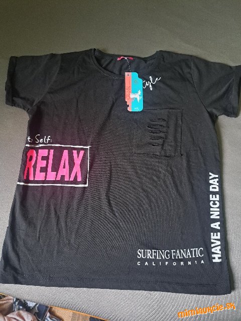 DAMSKE SPORTOVE TRICKO ...VELK . 42/44...P.C. 15 EUR