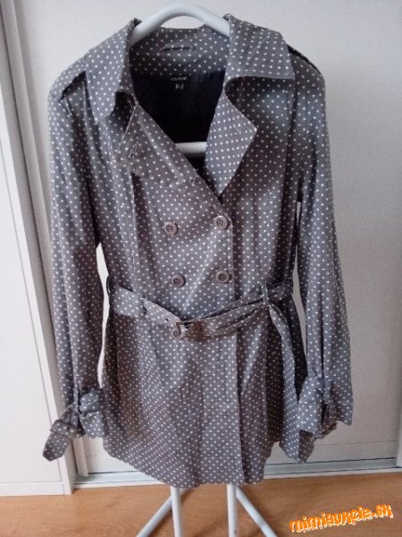 Krásny prechodný kabát/Trenčkot **44***BPC-BODYFLIRT**sivý na biele bodky