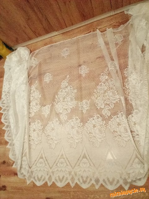 ........ záclona....... biela....... 380 cm.....