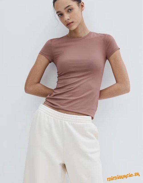 Tricko z mikrovlakna - novinka H&M - v predajni 8.99eur