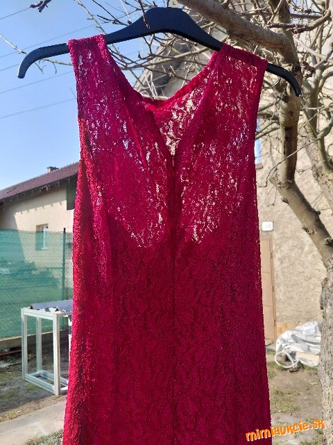 Nádherné spesové šaty