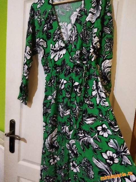 Dámske zavinovacie šaty č. 38