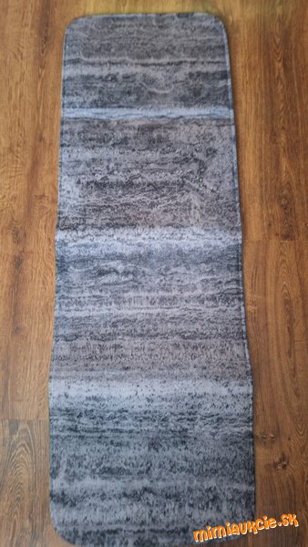 *** mäkky koberček*** 40x120cm*** strakatý***