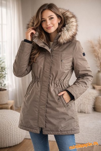 Damska bunda ONLY !!! Velkost M !!! POVODNA CENA 76,99 EUR