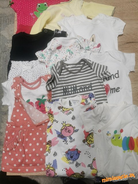 Balík oblečnia pre dievčatko 3-6 mesiacov