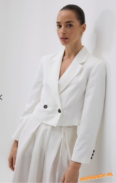 Trendy ľanovy blejzer - novinka Reserved - v predajni 45,99eur