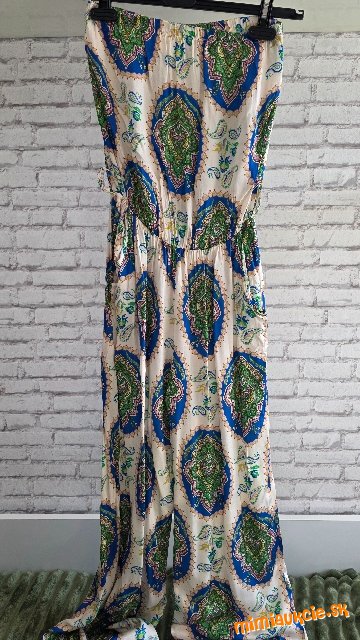 V reale prekrasny overal, top material, top stav