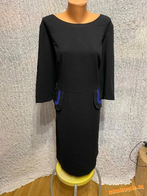 kvalitné čierne elastické šaty s modrým lemovaním Steilmann