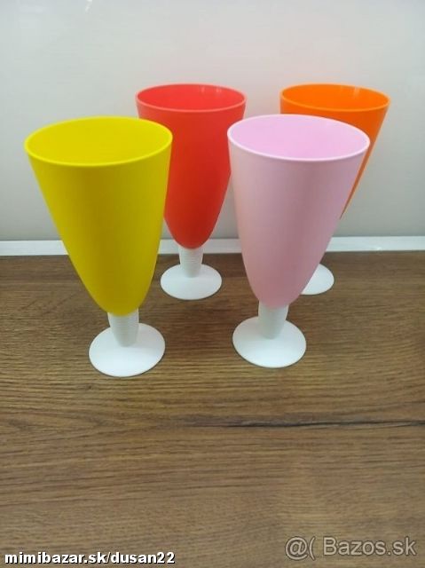 Poháre na puding, dezerty, nápoje...