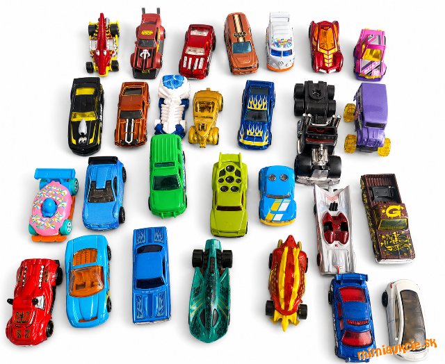 Autíčka Hot Wheels