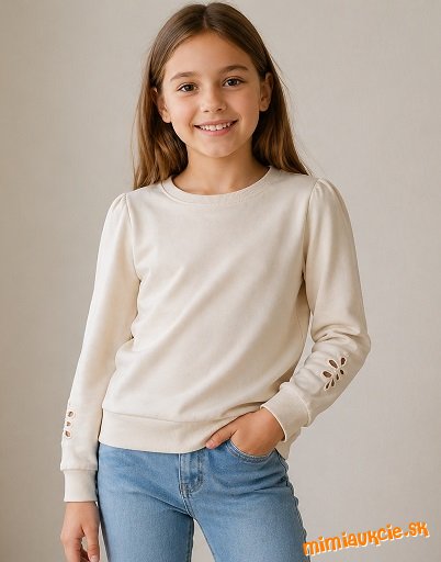 Dievcenska mikina NAME IT s vysivkami na rukavoch !!! Nova !!! POVODNA CENA 29,99 EUR