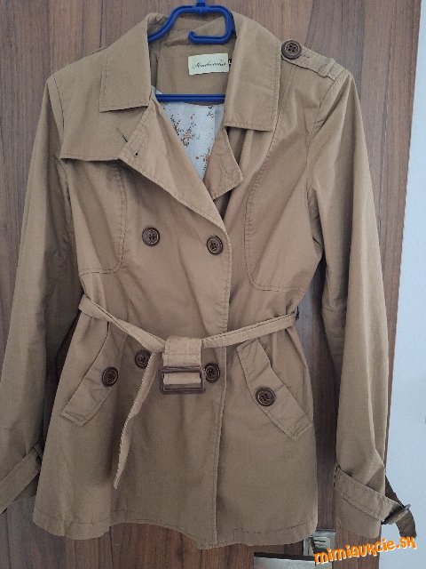 Kabátik/ trenchcoat Stradivarius vel. S/M