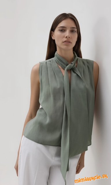 Nadherna bluzka - novinka Reserved - v predawn 22,99eur