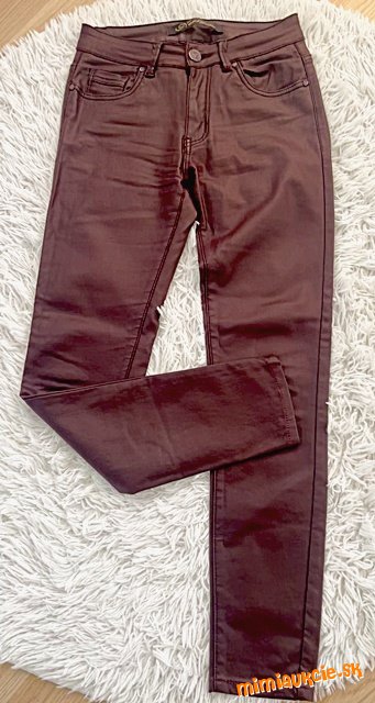 Damske bordove nohavice jeans