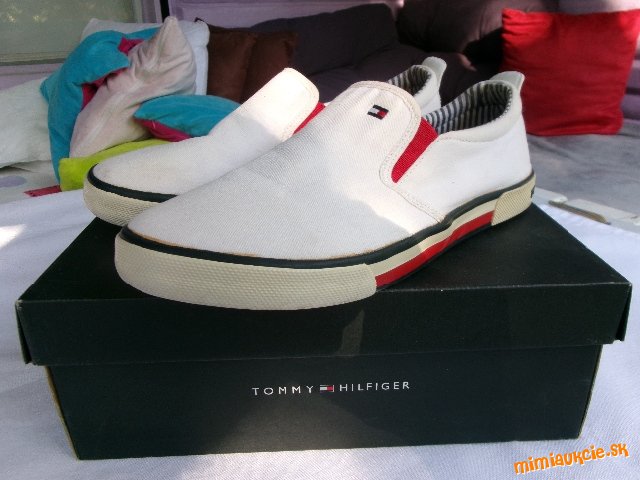 plátenky TOMMY HILFIGER v orig. krabici...............OD EURA