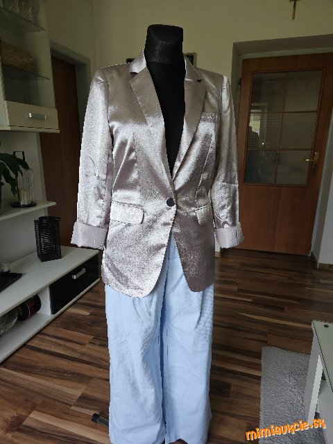 NOVE LYXUSNE SAKO S VUSACKOU OC 80 EUR LOAVIES