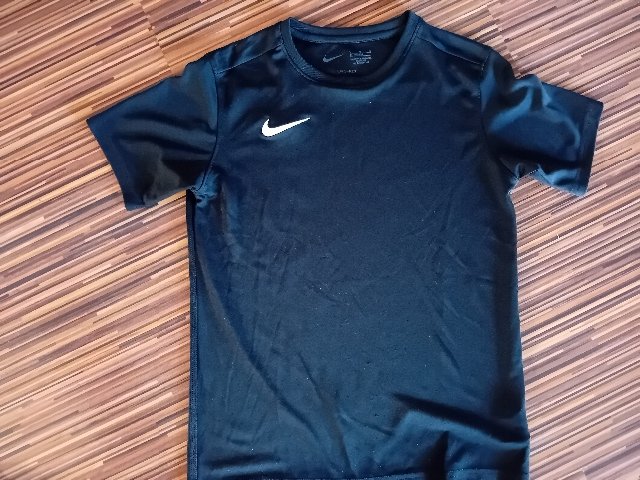 NIKE  TRIČKO ***  146/158 ***