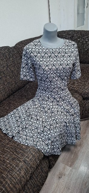 Damské krásne vzorové šaty vel.XXS/S čítajte popis ďakujem