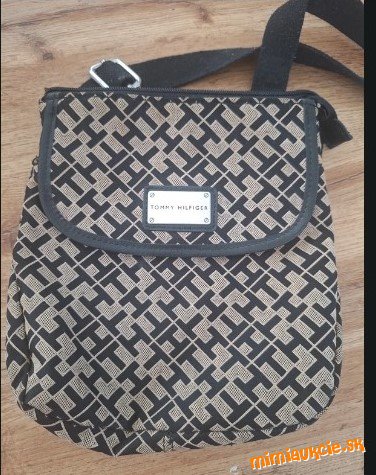 CROSSBODY MENŠIA KABELKA TH