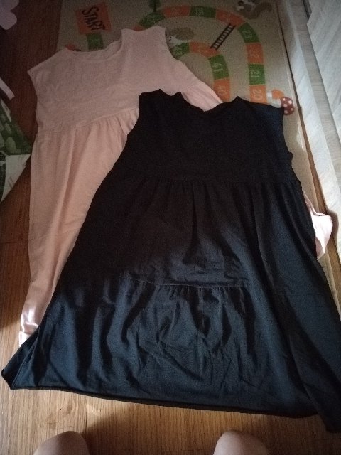 2x šaty Uni