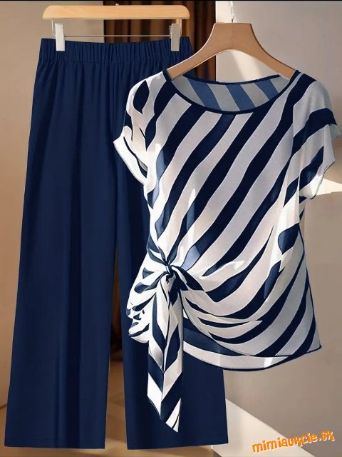 Krásny módny damsky komplet,široke tmavomodré nohavice  +  bielomodry top ***  XL ***
