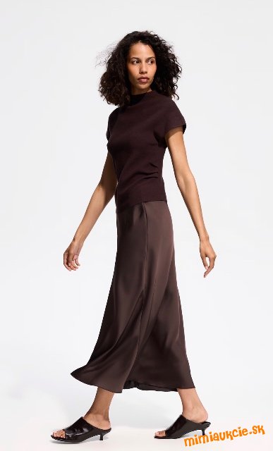Trendy sukna so satenovou upravou - novinka Reserved - v predajni 25,99eur