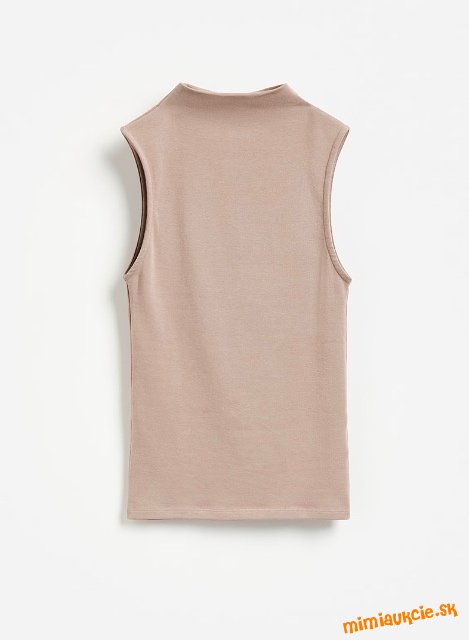 Modalovy top - novinka Reserved - v predajni 11,99eur