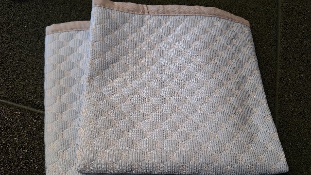*** 2x chladiva oblecka na vankus 70x 45cm*** svetlá***