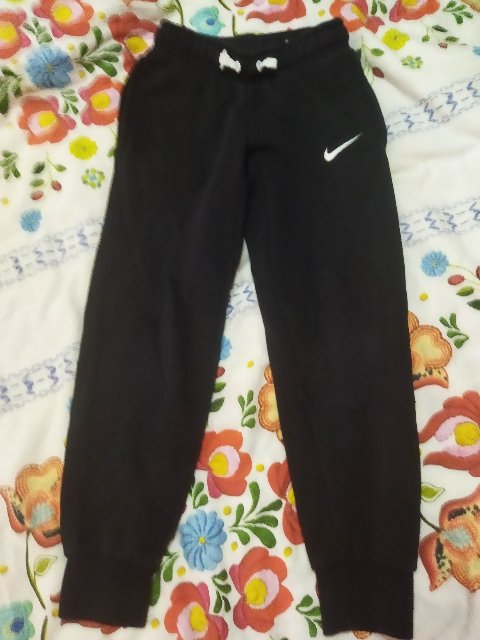 Tepláky Nike č. 128