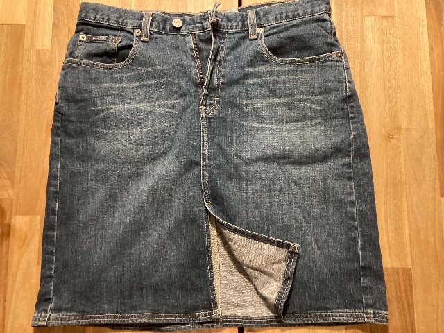 dve suprové riflove sukne - značkové